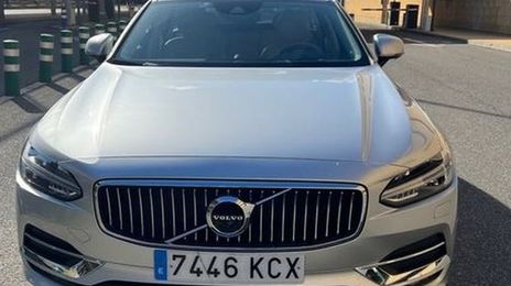 Volvo V90 Cross Country • 2019 • 145,000 km
