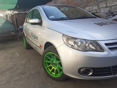 Volkswagen Gol • 2011 • 64,500 km