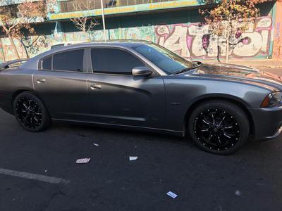 Dodge Charger • 2012 • 80,000 km