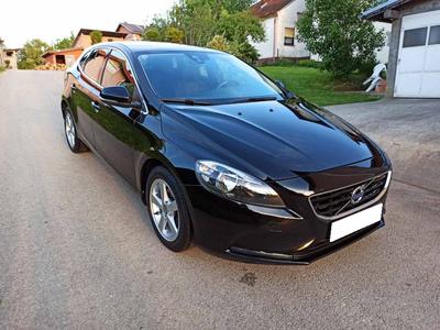Volvo V40 • 2015 • 155,000 km