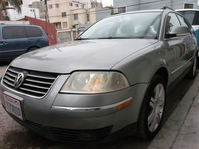 Volkswagen Passat • 2005 • 195,675 km