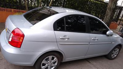 Hyundai Accent • 2009 • 132,500 km