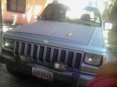 Jeep Cherokee • 1988 • 100 km