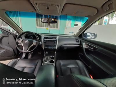 Nissan Altima • 2014 • 96,000 km