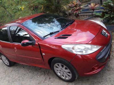 Peugeot 207 • 2009 • 105,000 km