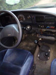 Toyota Hilux • 1989 • 178,000 km