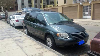 Chrysler Town & Country • 2005 • 138 km