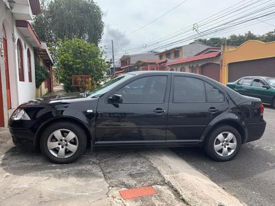 Volkswagen Jetta • 2009 • 120,000 km