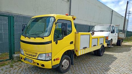 Toyota Dyna • 2002 • 224,000 km