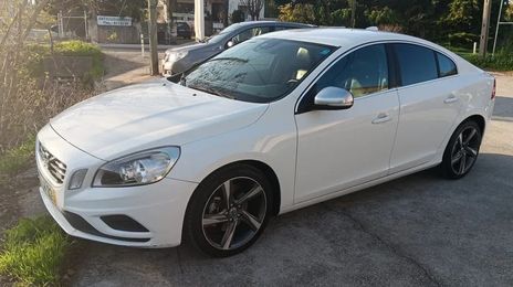 Volvo S60 • 2011 • 230,000 km