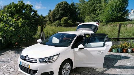Citroën C4 • 2015 • 160,000 km