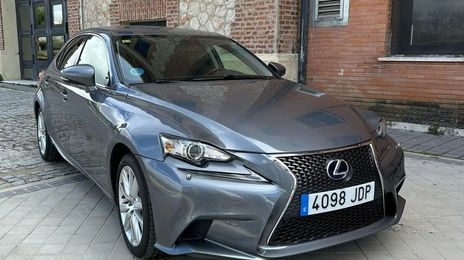 Lexus IS • 2015 • 139,000 km