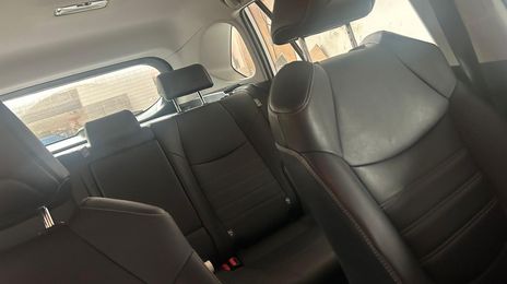 Toyota RAV4 • 2019 • 35,000 km