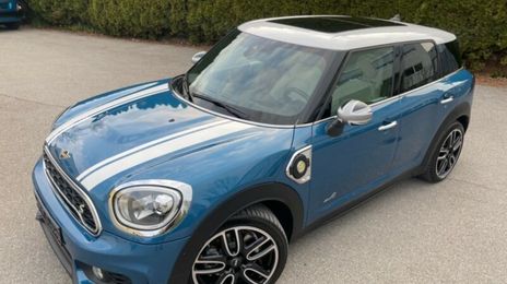 MINI Cooper Countryman • 2018 • 64,000 km