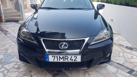 Lexus IS 200 • 2012 • 261,000 km