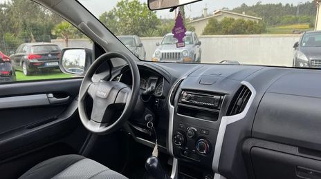 Isuzu D-MAX • 2015 • 113,000 km