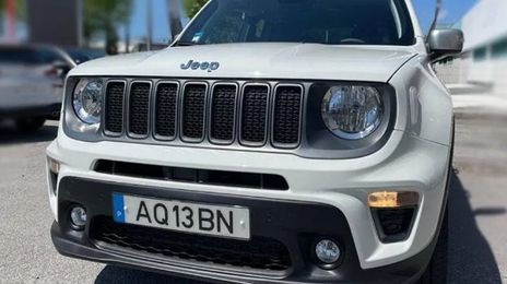 Jeep Renegade • 2022 • 2,500 km