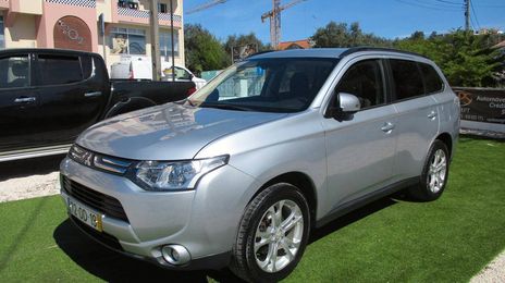 Mitsubishi Outlander • 2013 • 180,000 km