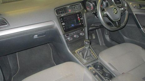 Volkswagen Golf • 2017 • 53,000 km