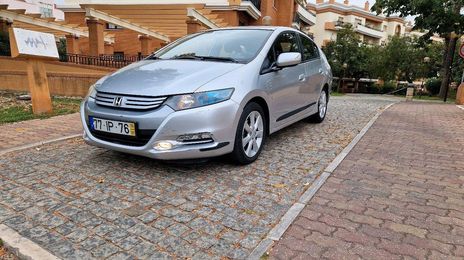 Honda Insight • 2010 • 140,000 km