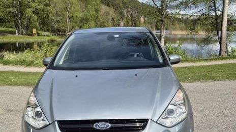 Ford S-Max • 2014 • 121,663 km
