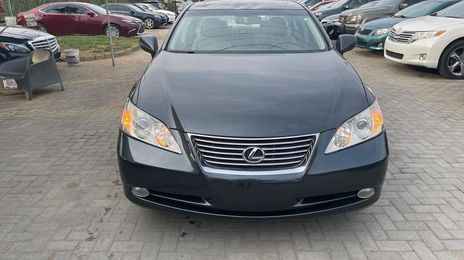 Lexus ES • 2008 • 80,000 km