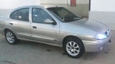 Renault Mégane • 2008 • 380,000 km