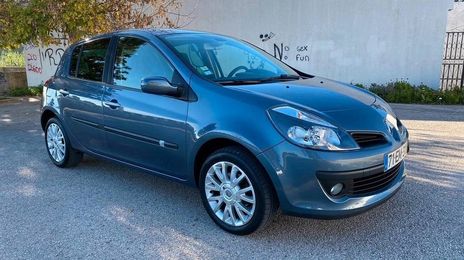 Renault Clio • 2007 • 90,000 km