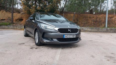 Citroën DS5 • 2016 • 200,000 km