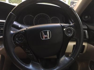 Honda Accord • 2013 • 90,000 km