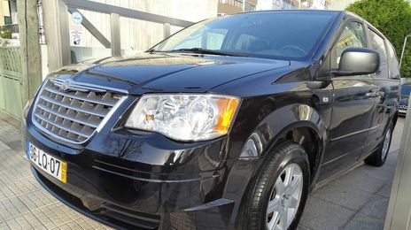 Chrysler Grand Voyager • 2009 • 120,000 km