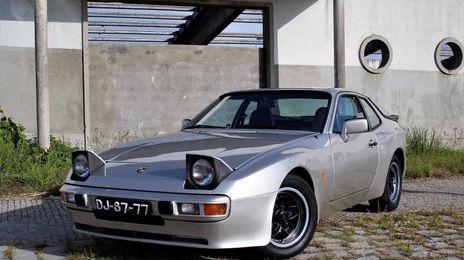 Porsche 944 • 1984 • 78,300 km