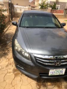Honda Accord • 2009 • 220,000 km