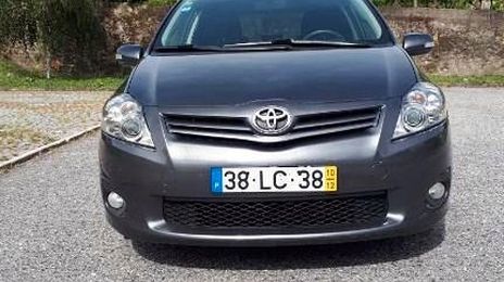 Toyota Auris • 2010 • 150,000 km