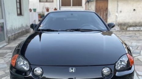 Honda CR-Z • 1992 • 200,000 km