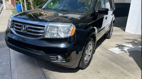 Honda Pilot • 2014 • 130,000 km