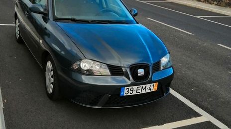 Seat Ibiza • 2007 • 200,000 km