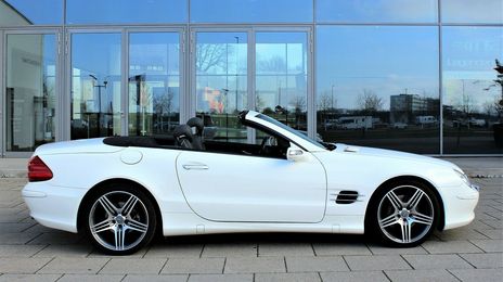Mercedes-Benz SL-Class • 2005 • 98,200 km