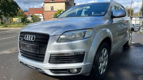 Audi Q7 • 2008 • 340,000 km