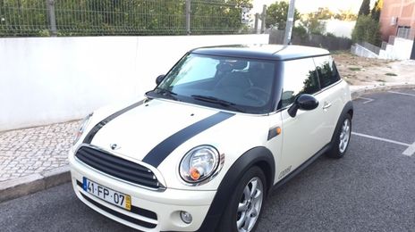 MINI Cooper • 2008 • 98,000 km
