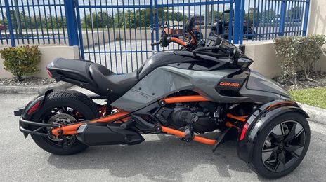 C&M Trailers 2021/ 2022 Can-Am Spyder F3-S SPECIAL EDITION • 2022 • 1,200 km