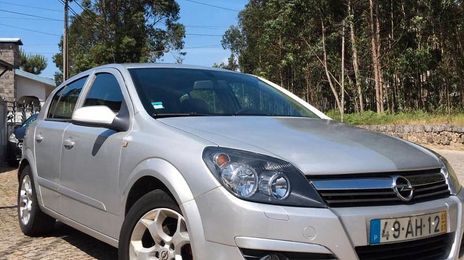 Opel Astra • 2005 • 170,000 km