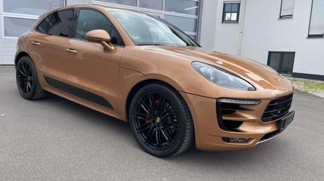 Porsche Macan • 2015 • 90,000 km
