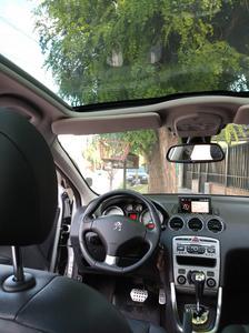 Peugeot 308 • 2015 • 80,000 km