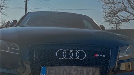 Audi A5 • 2008 • 300,000 km