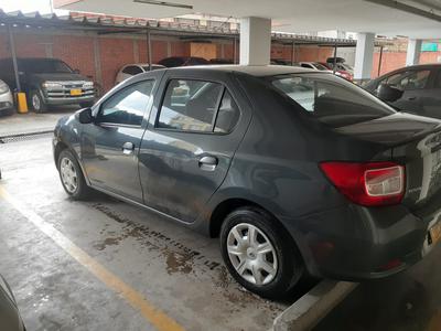 Renault Logan • 2019 • 53,450 km