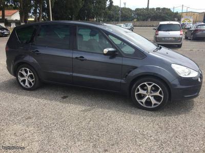 Ford S-Max • 2007 • 183,000 km