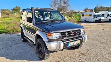 Mitsubishi Pajero • 1996 • 251,000 km