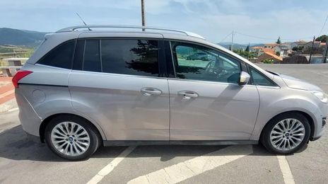 Ford Grand C-Max • 2010 • 180,000 km