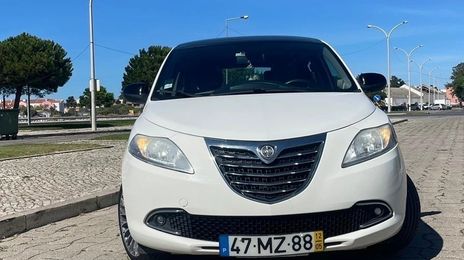 Sinotruk Hohan 6x4 • 2012 • 179,000 km